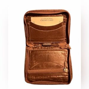 RUDSAK brown zipper wallet